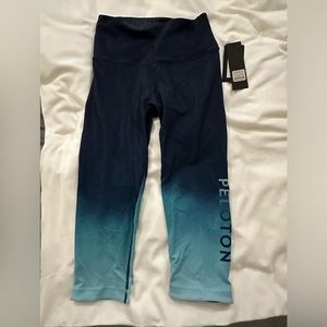 Peloton Stripe Fade Reversible HW Capri blue med NWT